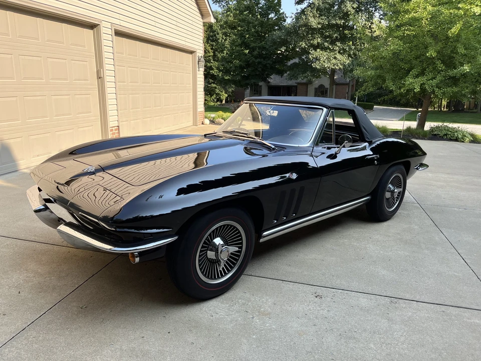 1965 Chevrolet Corvette C2 - Image 24 of 31