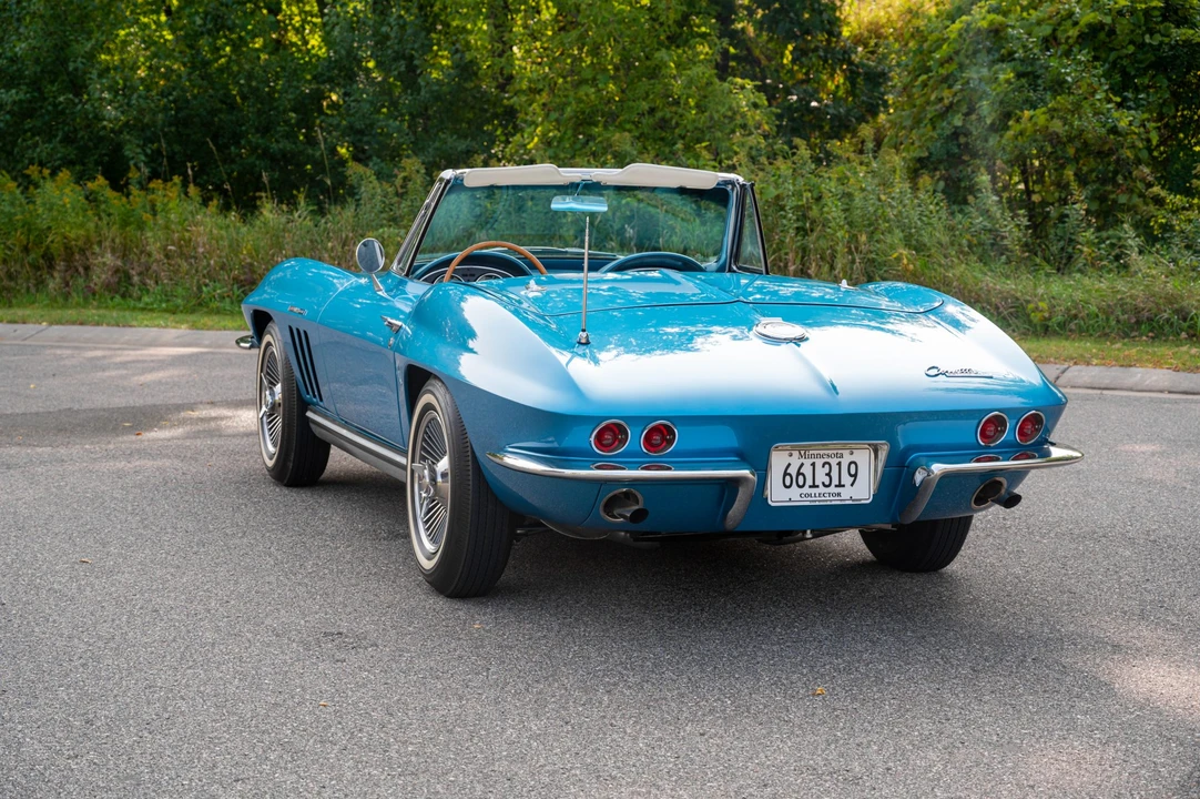 1965 Chevrolet Corvette C2 - Image 4 of 31