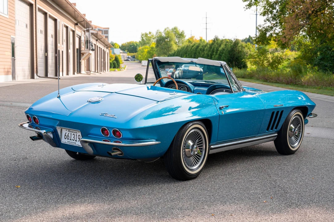 1965 Chevrolet Corvette C2 - Image 7 of 31