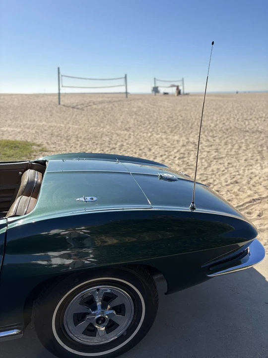 1965 Chevrolet Corvette C2 - Image 12 of 31