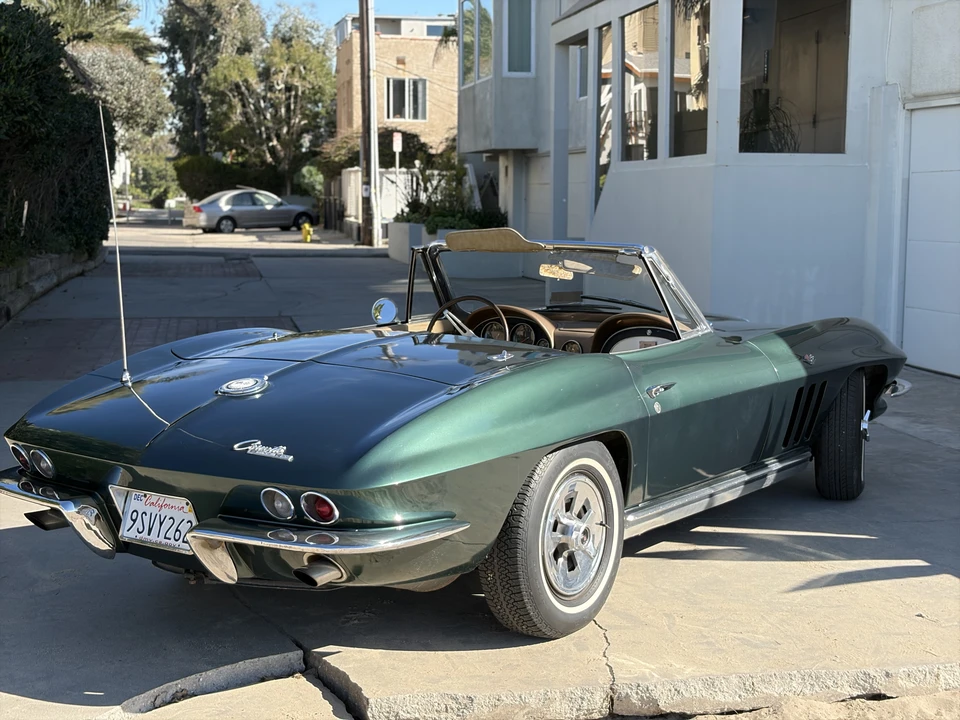 1965 Chevrolet Corvette C2 - Image 5 of 31