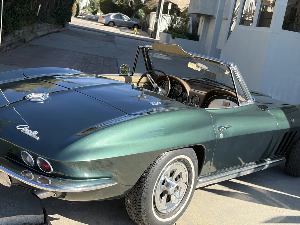 1965 Chevrolet Corvette C2 - Image 8 of 31