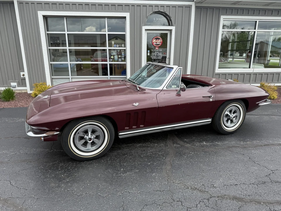 1965 Chevrolet Corvette C2 - Image 12 of 31