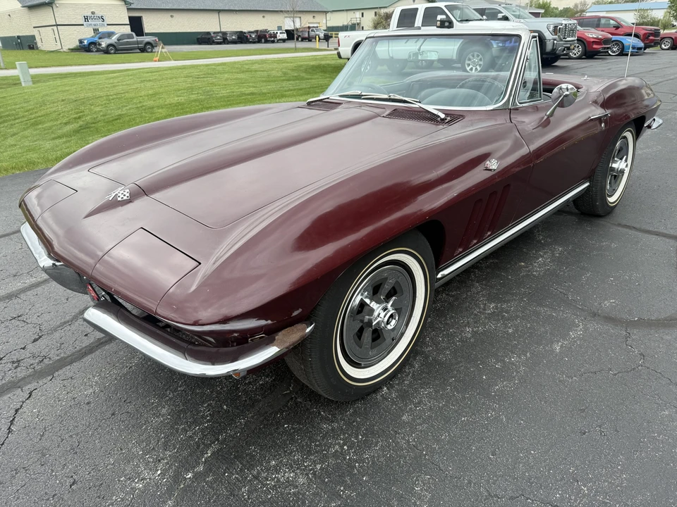 1965 Chevrolet Corvette C2 - Image 2 of 31