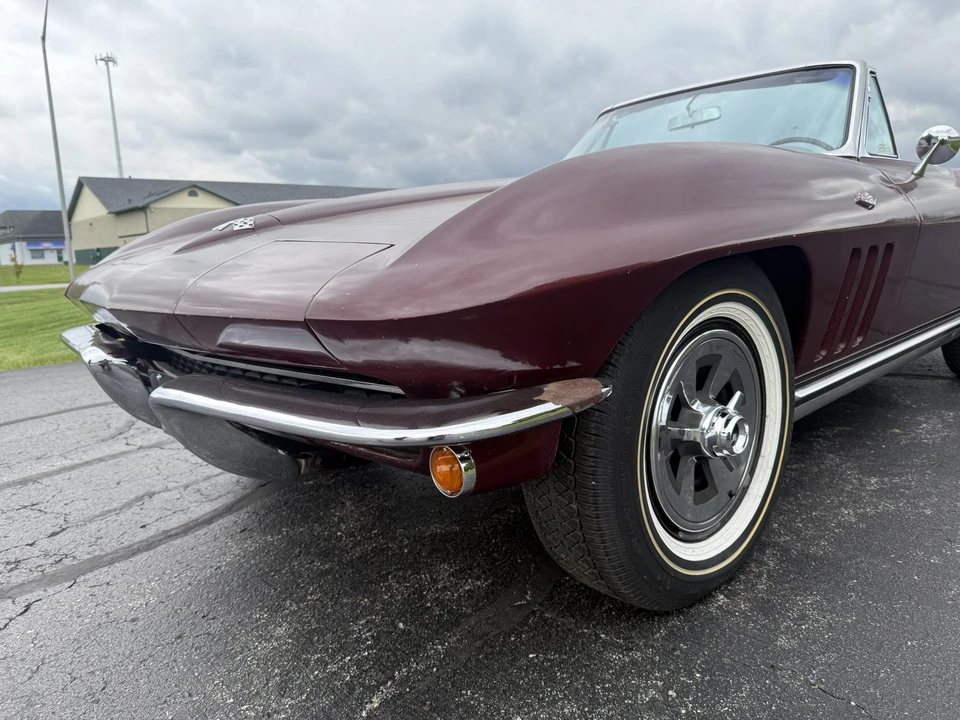 1965 Chevrolet Corvette C2 - Image 25 of 31