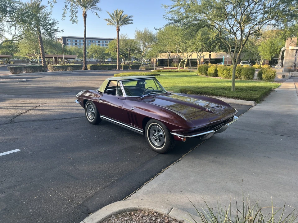 1965 Chevrolet Corvette C2 - Image 10 of 31