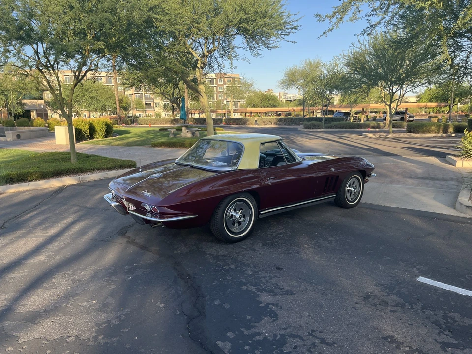 1965 Chevrolet Corvette C2 - Image 23 of 31
