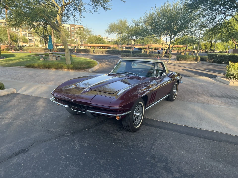 1965 Chevrolet Corvette C2 - Image 3 of 31