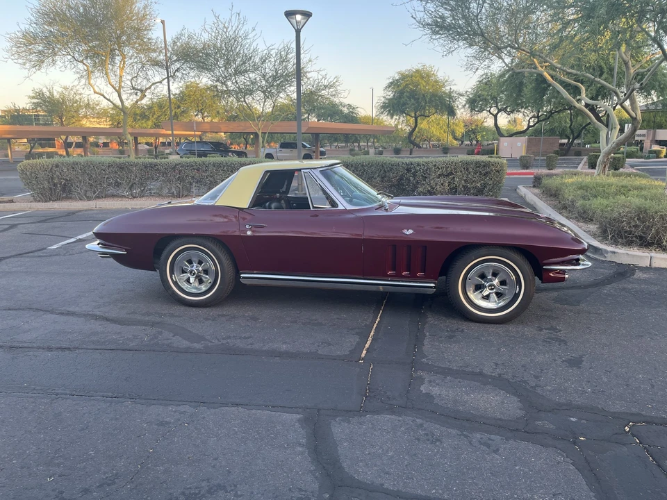 1965 Chevrolet Corvette C2 - Image 16 of 31