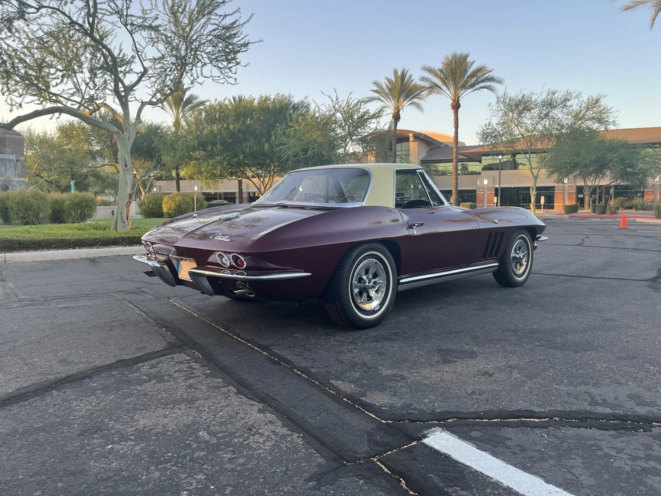 1965 Chevrolet Corvette C2 - Image 22 of 31