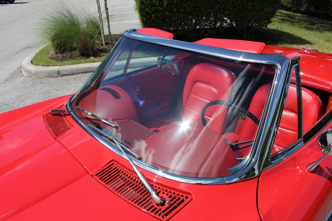 1965 Chevrolet Corvette C2 - Image 10 of 12