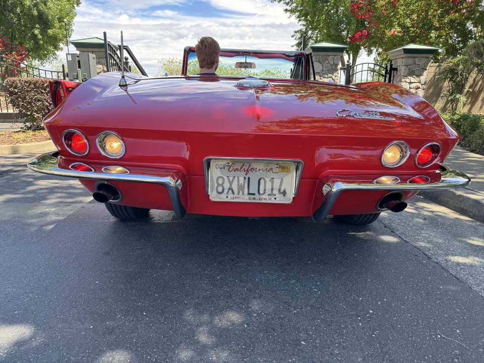 1965 Chevrolet Corvette C2 - Image 9 of 12