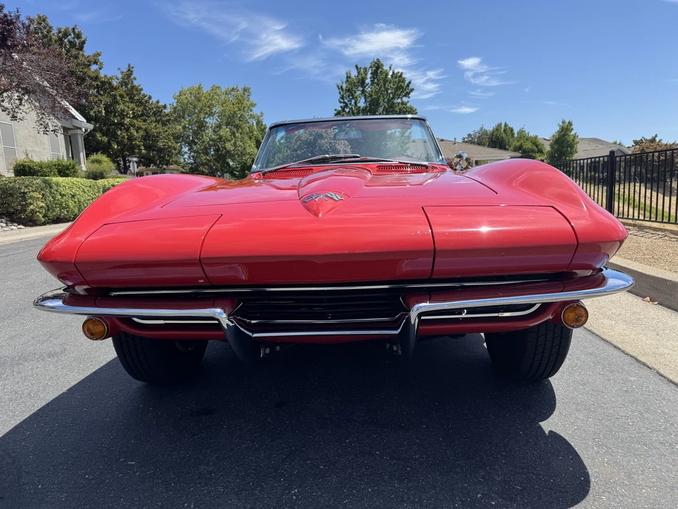 1965 Chevrolet Corvette C2 - Image 2 of 12
