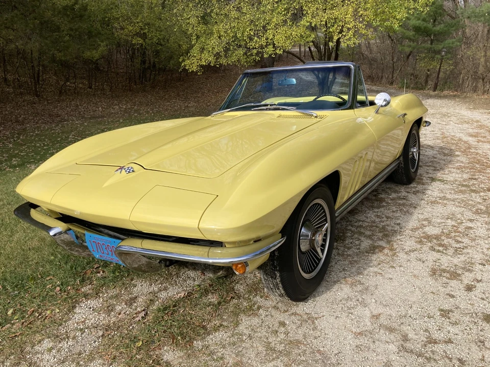 1965 Chevrolet Corvette C2 - Image 4 of 31