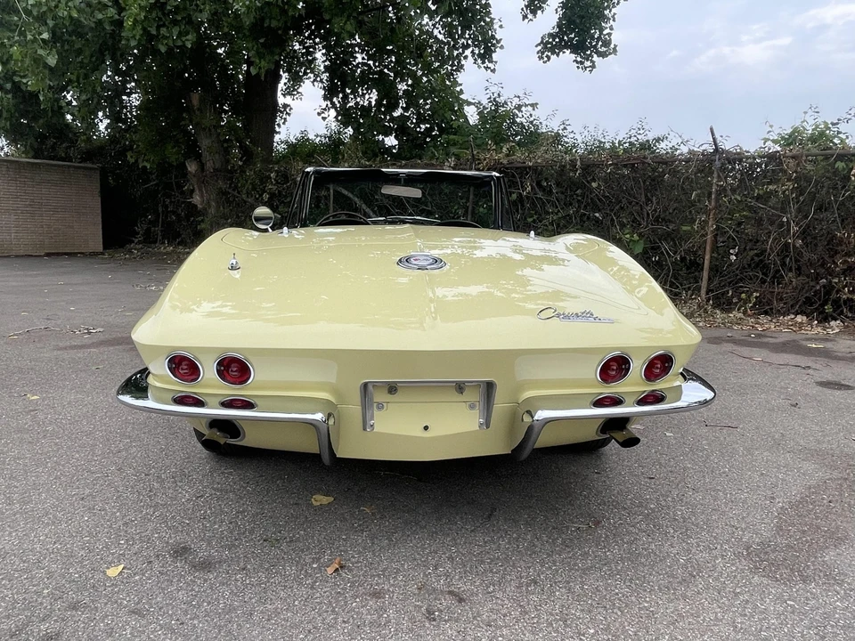1965 Chevrolet Corvette C2 - Image 8 of 31