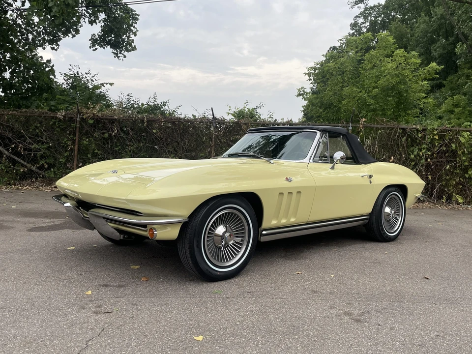 1965 Chevrolet Corvette C2 - Image 4 of 31