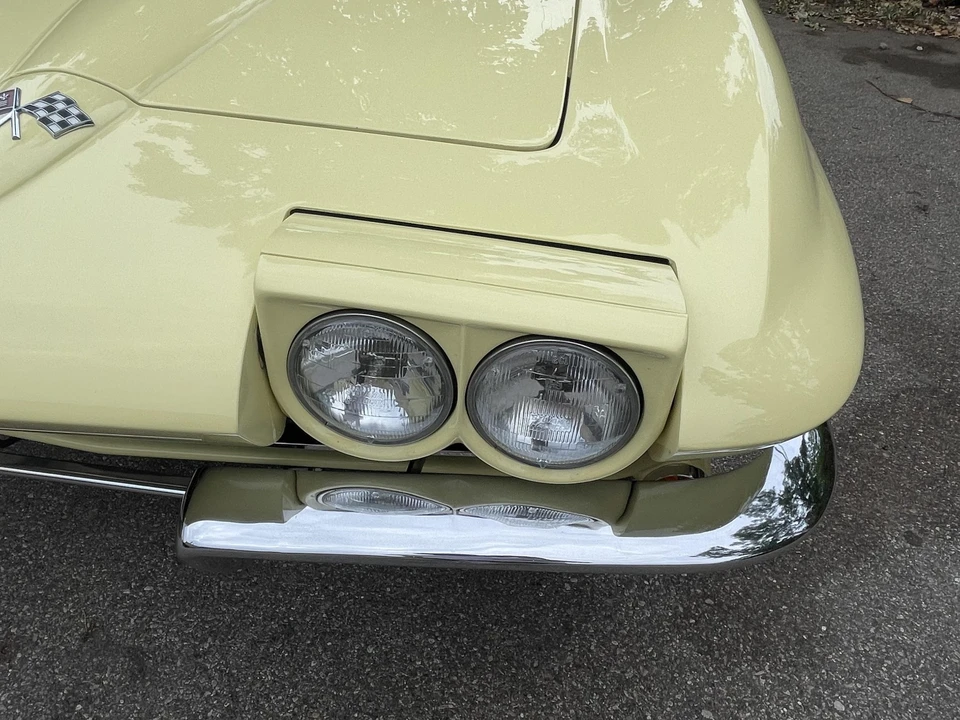 1965 Chevrolet Corvette C2 - Image 21 of 31