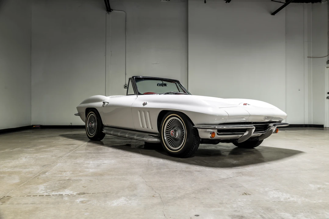 1965 Chevrolet Corvette C2 - Image 8 of 31
