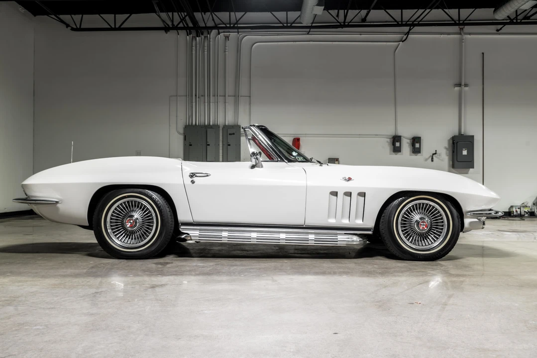 1965 Chevrolet Corvette C2 - Image 7 of 31
