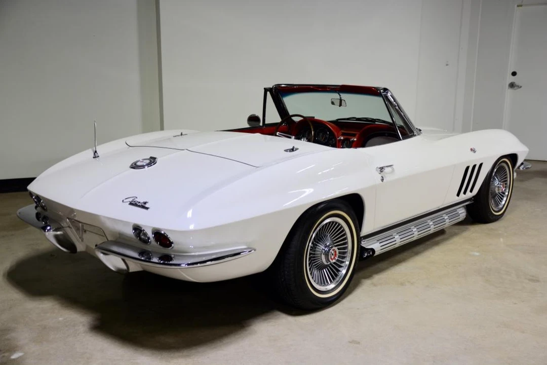 1965 Chevrolet Corvette C2 - Image 14 of 31