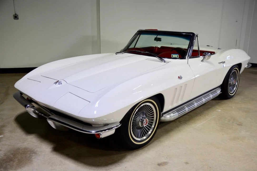 1965 Chevrolet Corvette C2 - Image 10 of 31