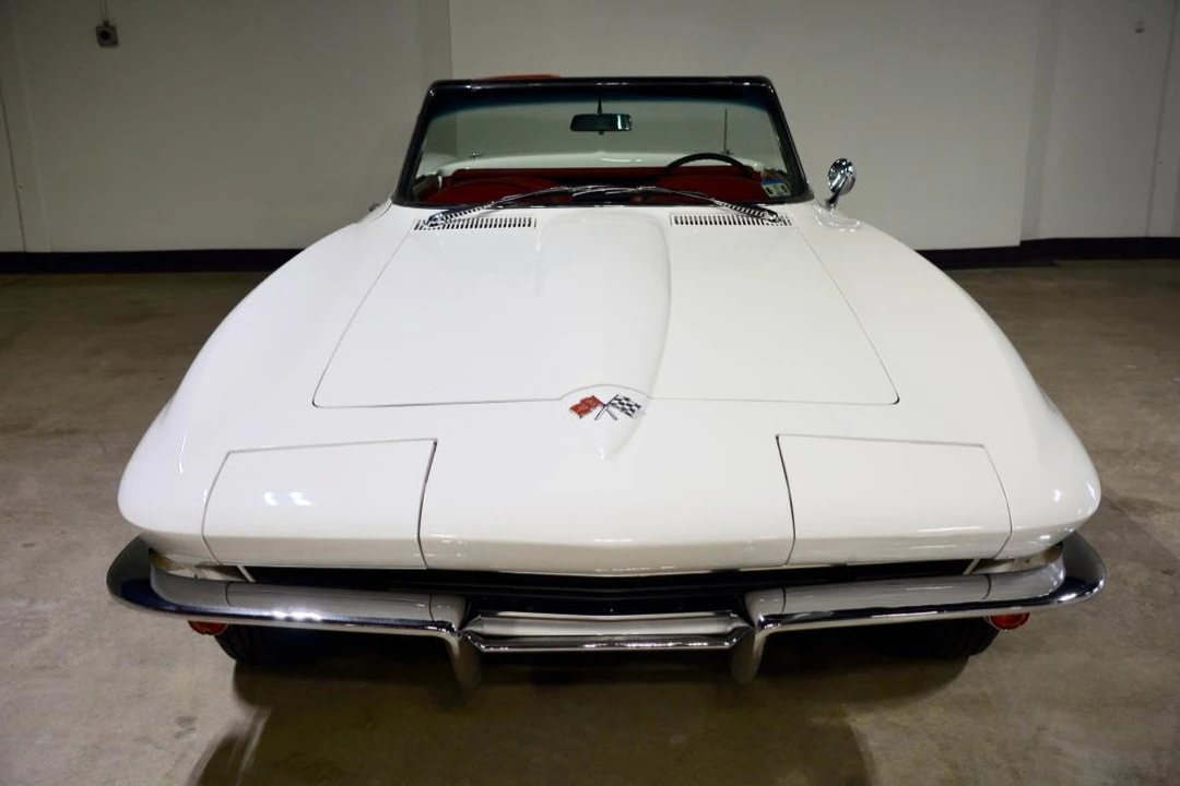 1965 Chevrolet Corvette C2 - Image 17 of 31