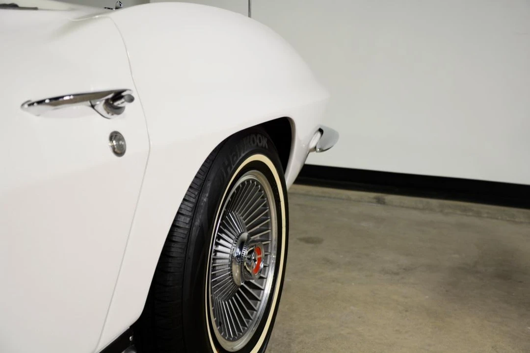 1965 Chevrolet Corvette C2 - Image 28 of 31