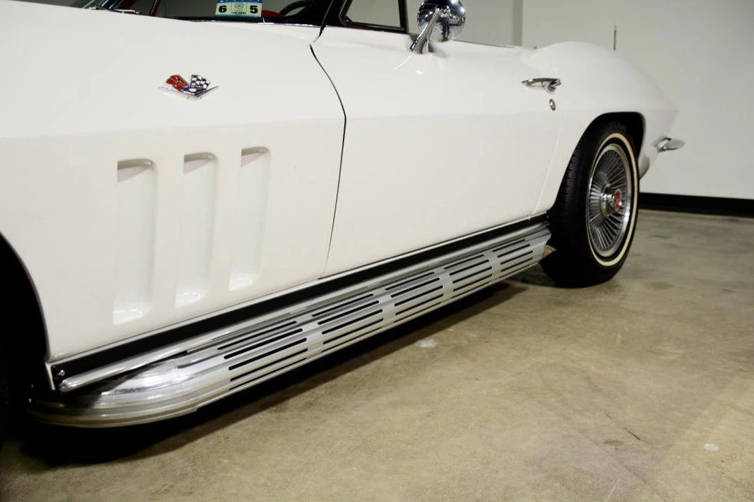 1965 Chevrolet Corvette C2 - Image 26 of 31