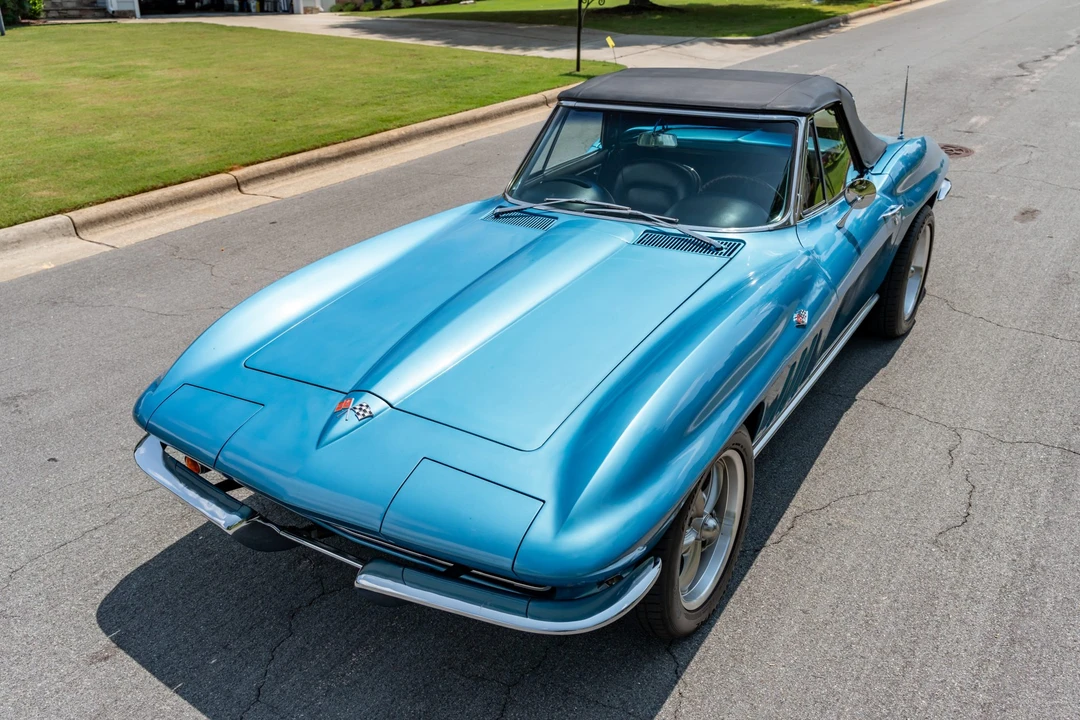 1965 Chevrolet Corvette C2 - Image 4 of 31