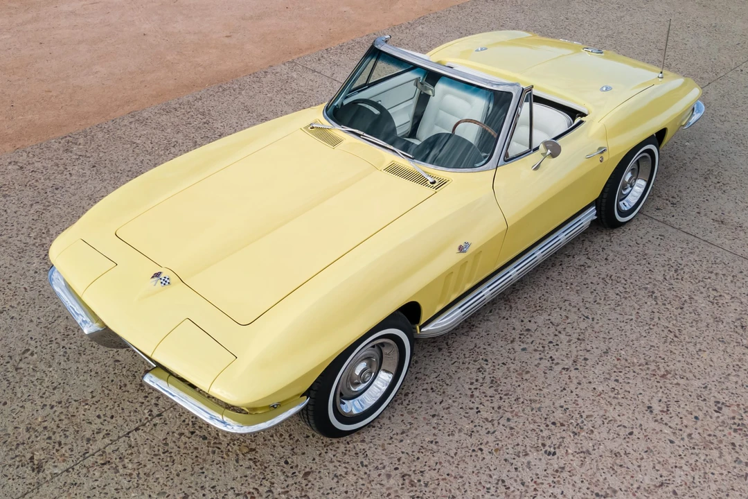 1965 Chevrolet Corvette C2 - Image 28 of 31