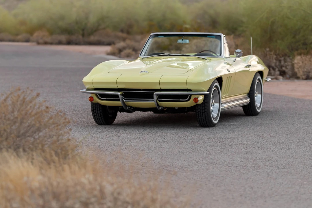 1965 Chevrolet Corvette C2 - Image 3 of 31