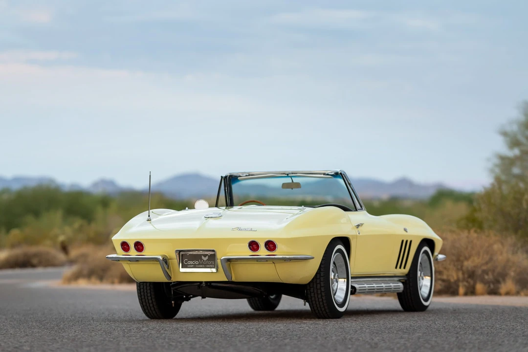 1965 Chevrolet Corvette C2 - Image 10 of 31