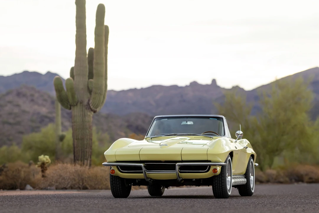 1965 Chevrolet Corvette C2 - Image 2 of 31