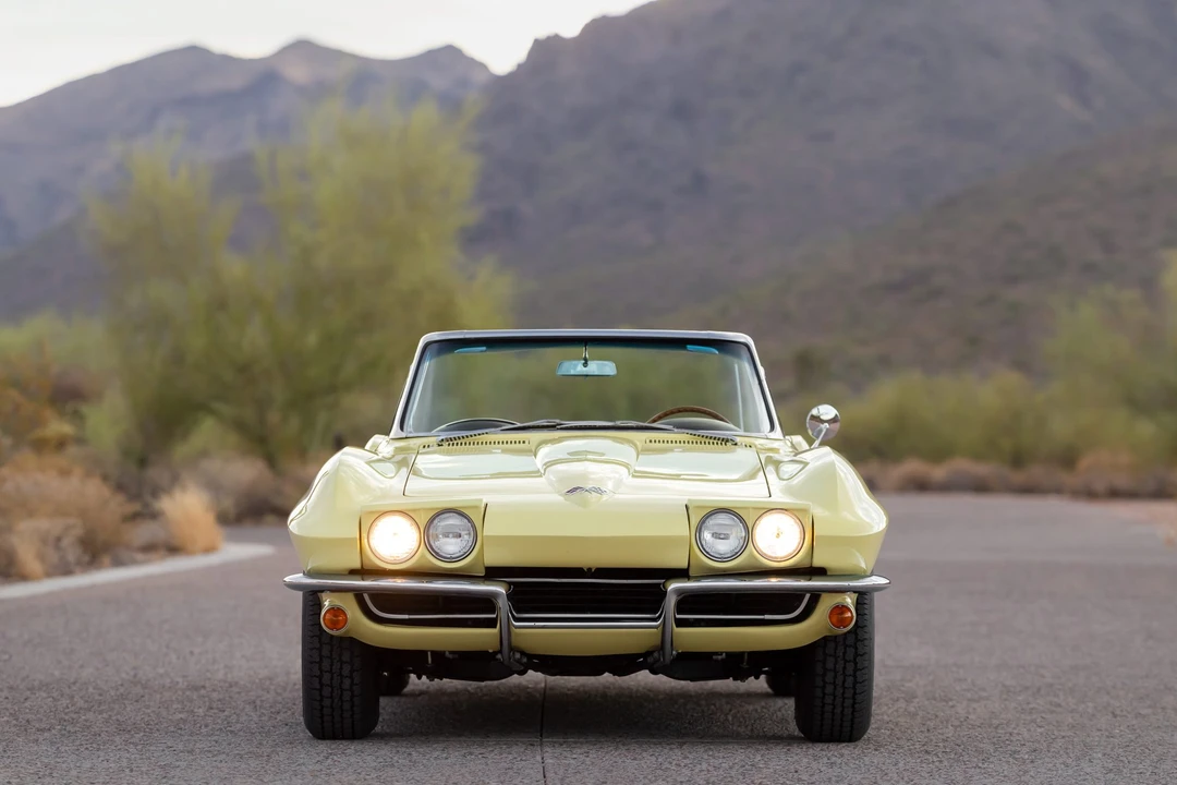 1965 Chevrolet Corvette C2 - Image 21 of 31