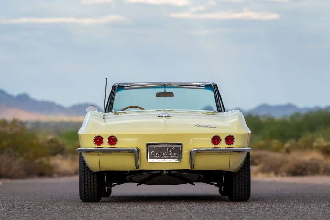 1965 Chevrolet Corvette C2 - Image 9 of 31