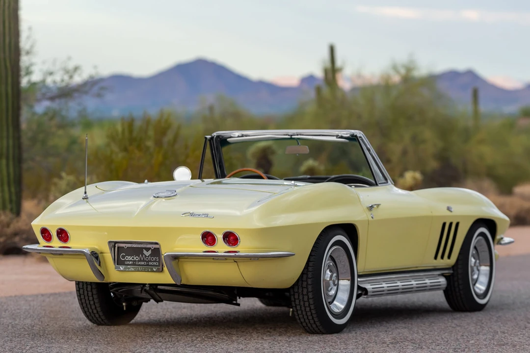 1965 Chevrolet Corvette C2 - Image 12 of 31