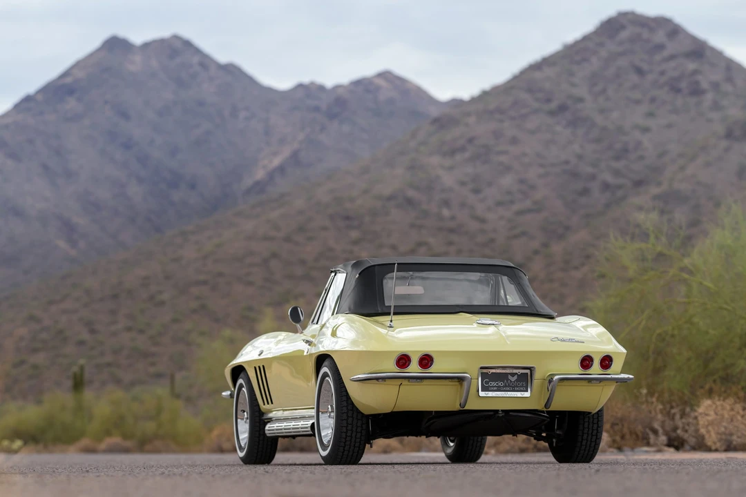 1965 Chevrolet Corvette C2 - Image 26 of 31