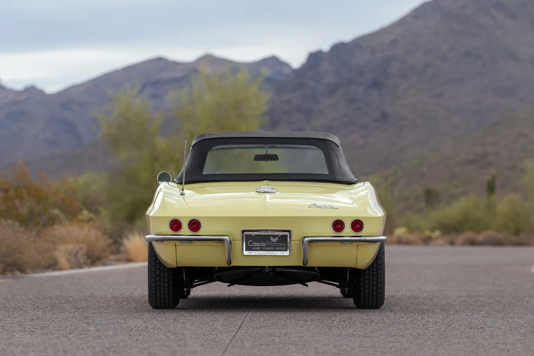 1965 Chevrolet Corvette C2 - Image 25 of 31