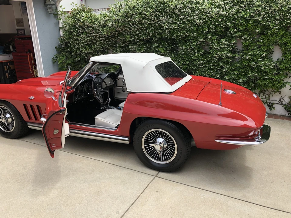 1965 Chevrolet Corvette C2 - Image 29 of 31