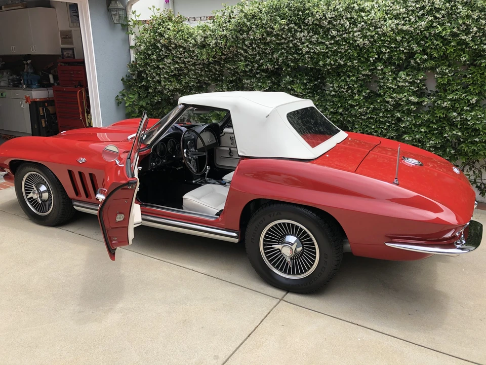 1965 Chevrolet Corvette C2 - Image 28 of 31