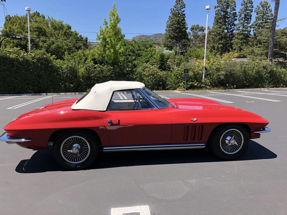 1965 Chevrolet Corvette C2 - Image 7 of 31