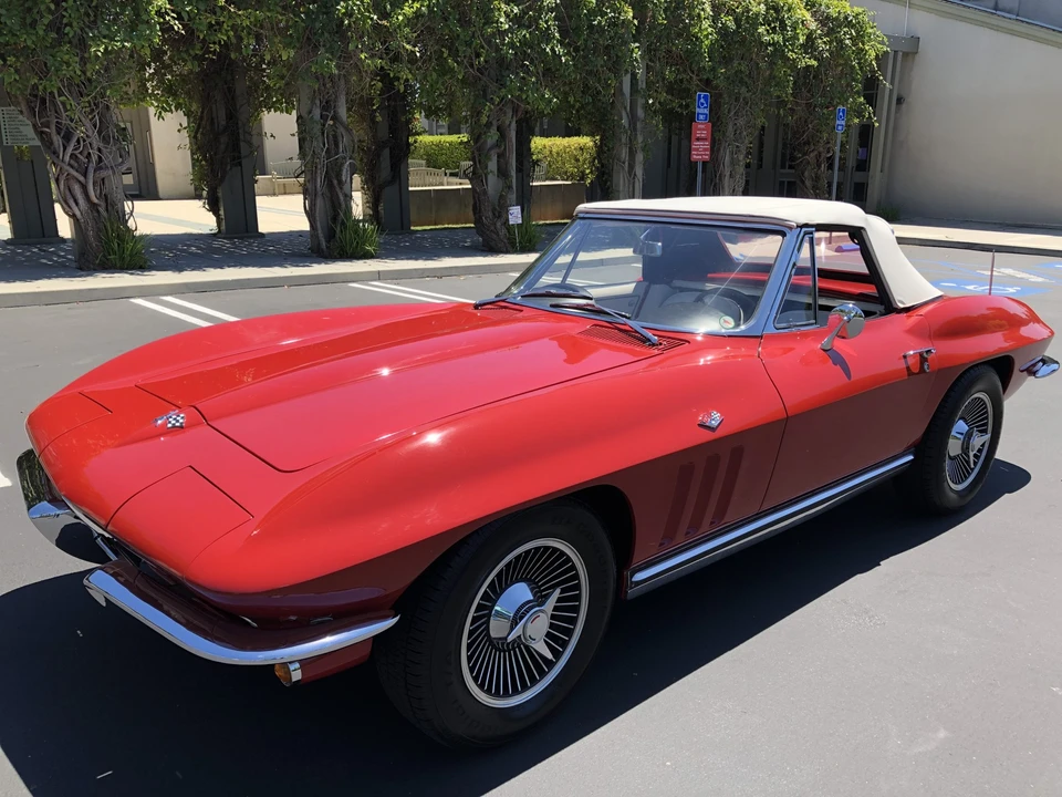 1965 Chevrolet Corvette C2 - Image 2 of 31