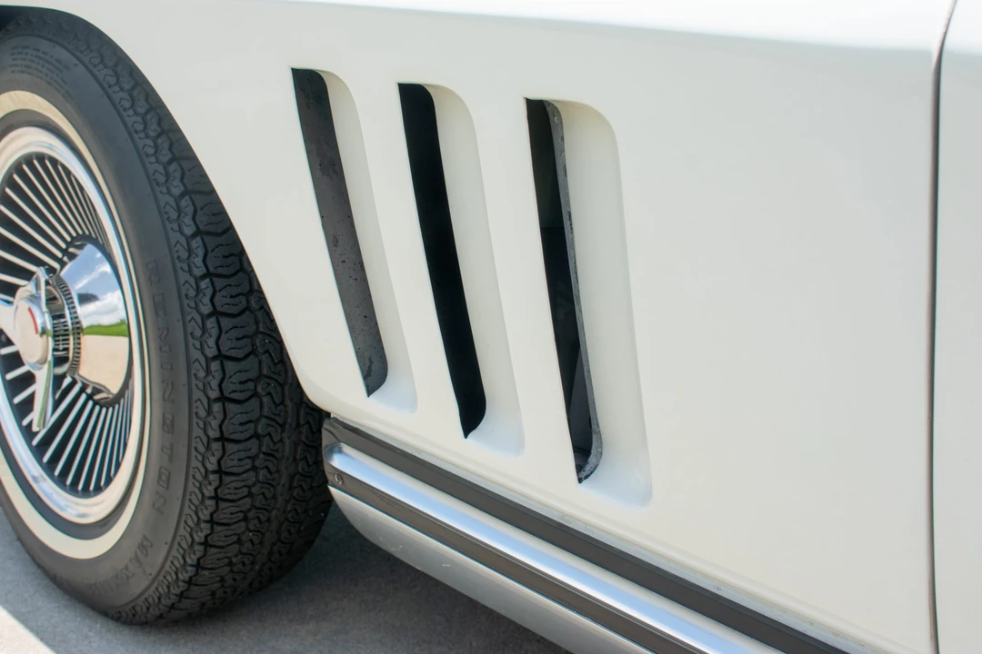 1965 Chevrolet Corvette C2 - Image 26 of 31