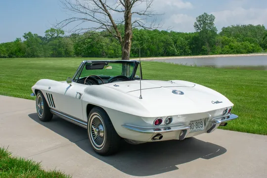 1965 Chevrolet Corvette C2 - Image 4 of 31