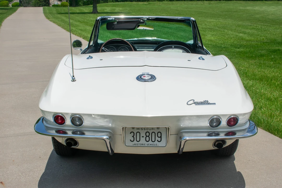 1965 Chevrolet Corvette C2 - Image 5 of 31