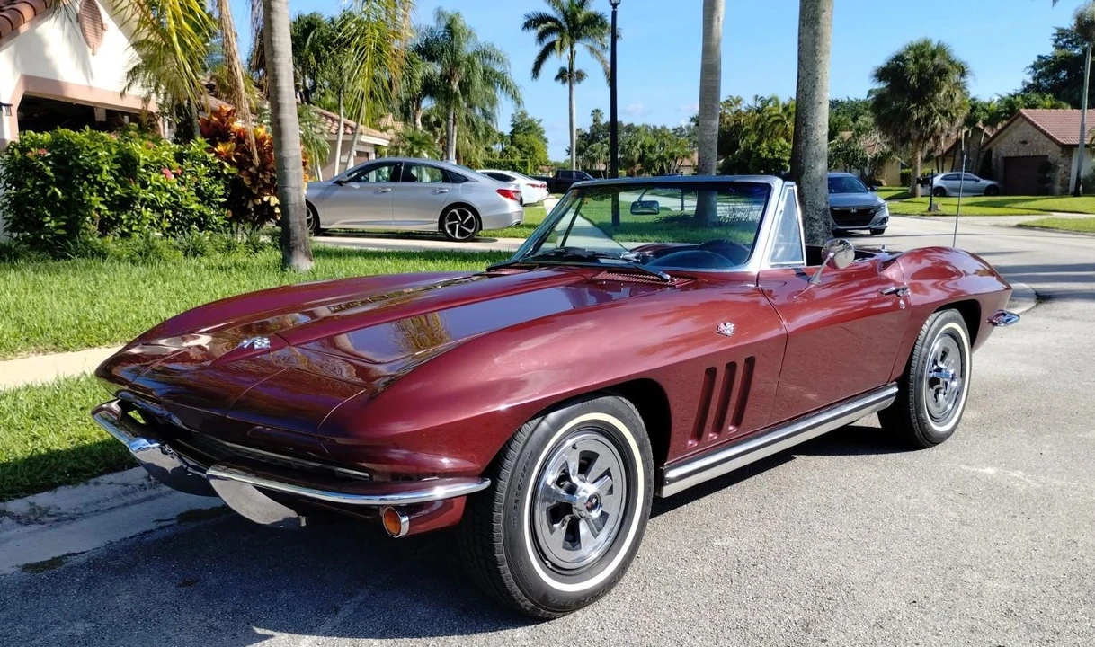 1965 Chevrolet Corvette C2 - Image 13 of 31