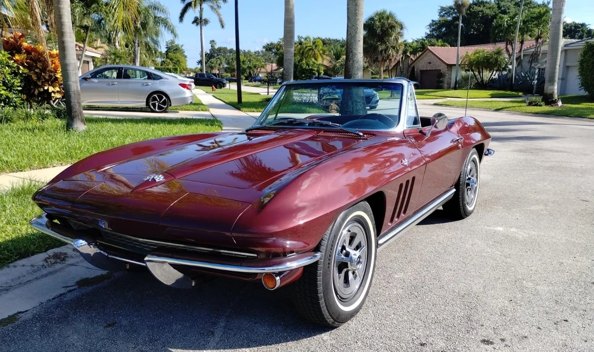 1965 Chevrolet Corvette C2 - Image 12 of 31