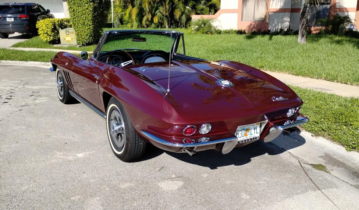 1965 Chevrolet Corvette C2 - Image 16 of 31