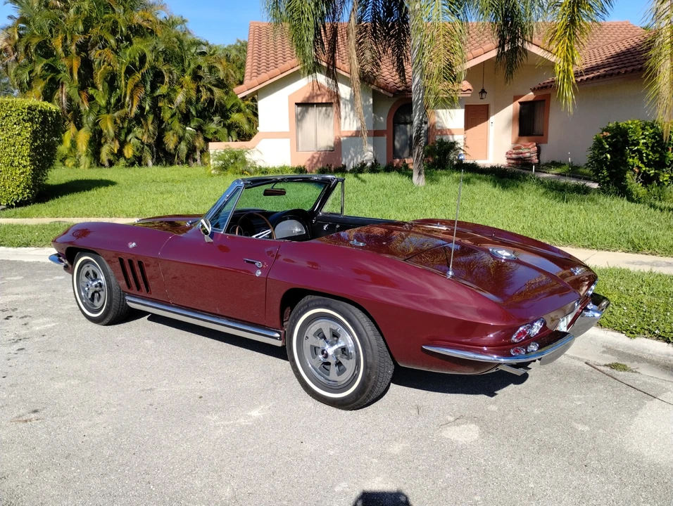 1965 Chevrolet Corvette C2 - Image 15 of 31