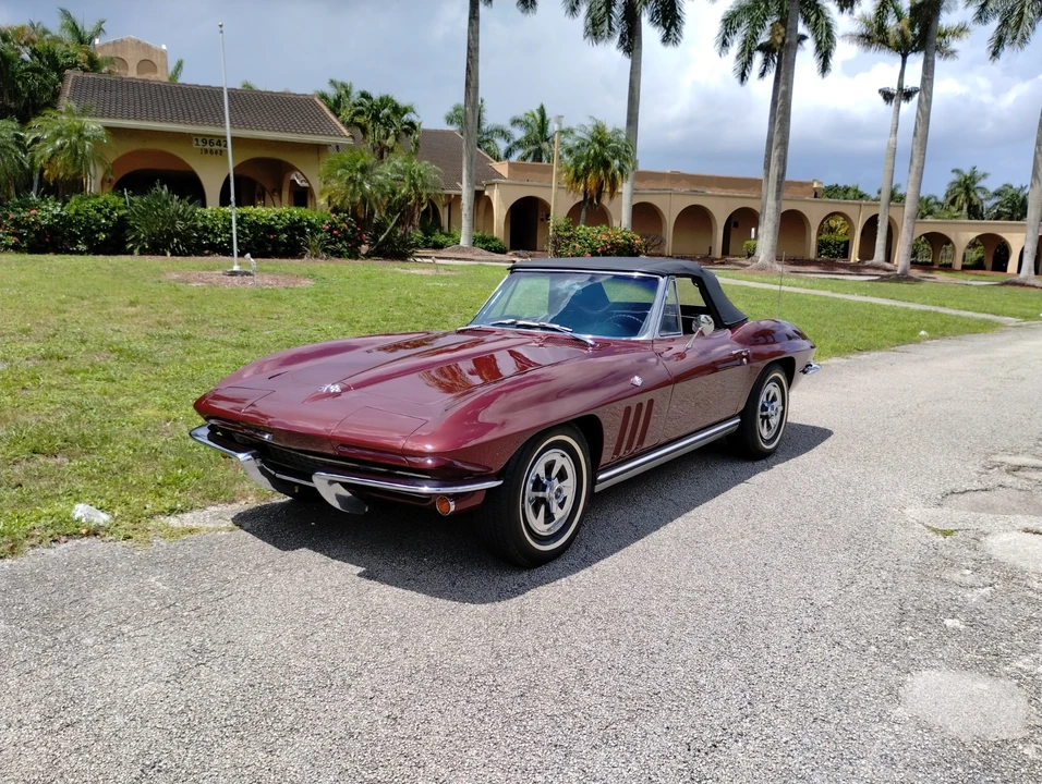 1965 Chevrolet Corvette C2 - Image 30 of 31